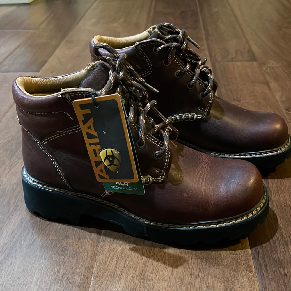 Ariat Canyon lace up workboot